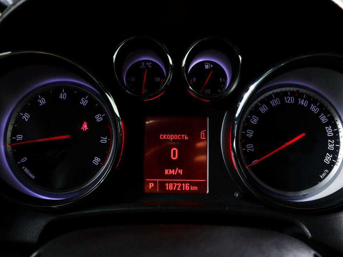 Опель Астра б/у, 2013, Автоматическая. Фото: #10