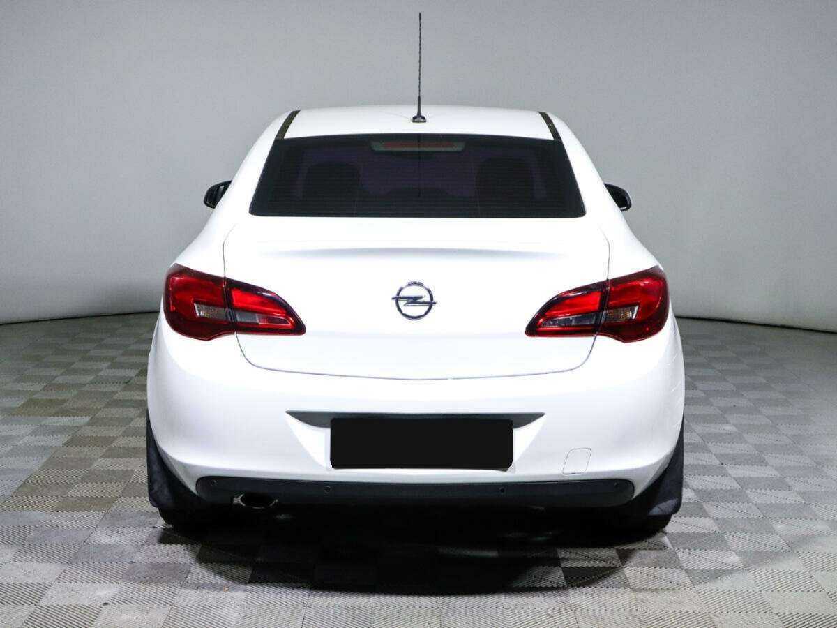Опель Астра б/у, 2014, Автоматическая. Фото: #4