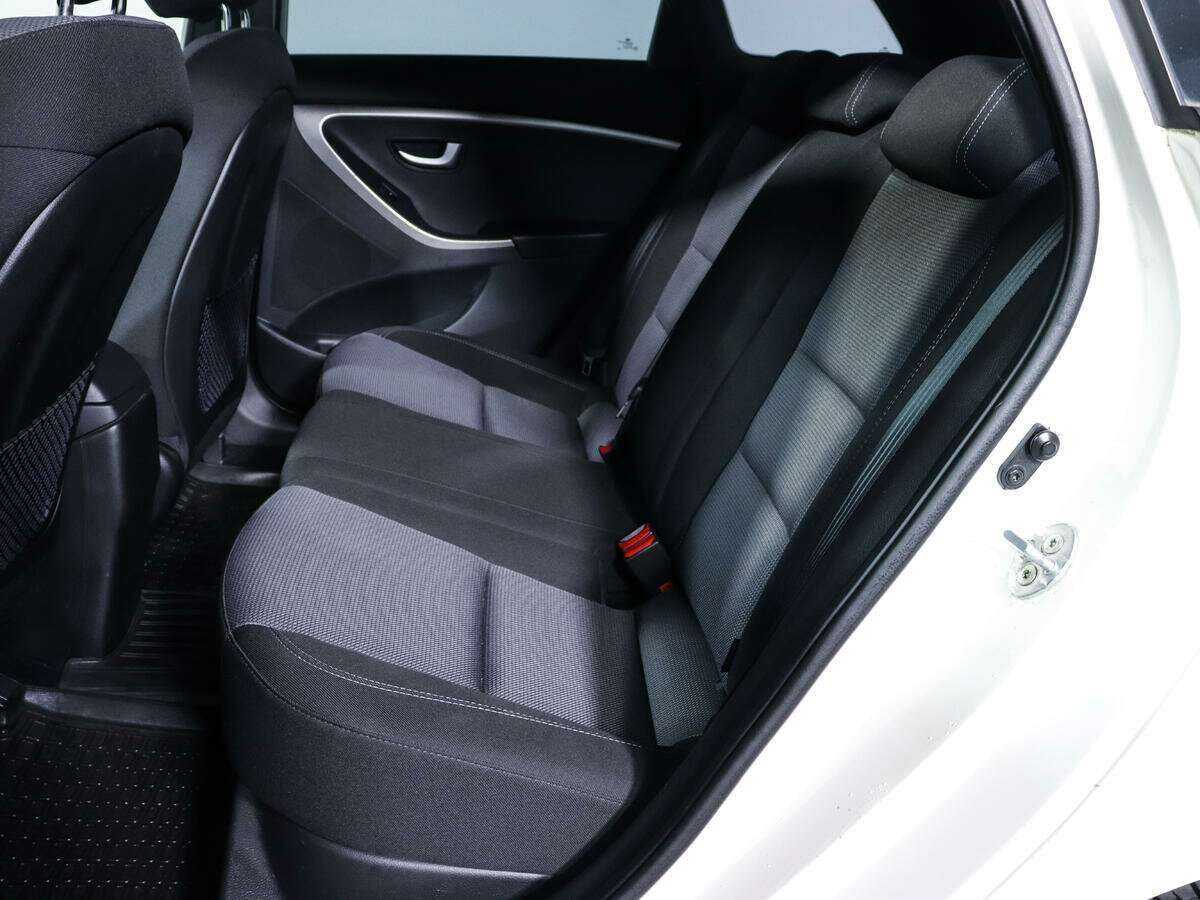 Хендай ай30 б/у, 2013, Автоматическая. Фото: #7