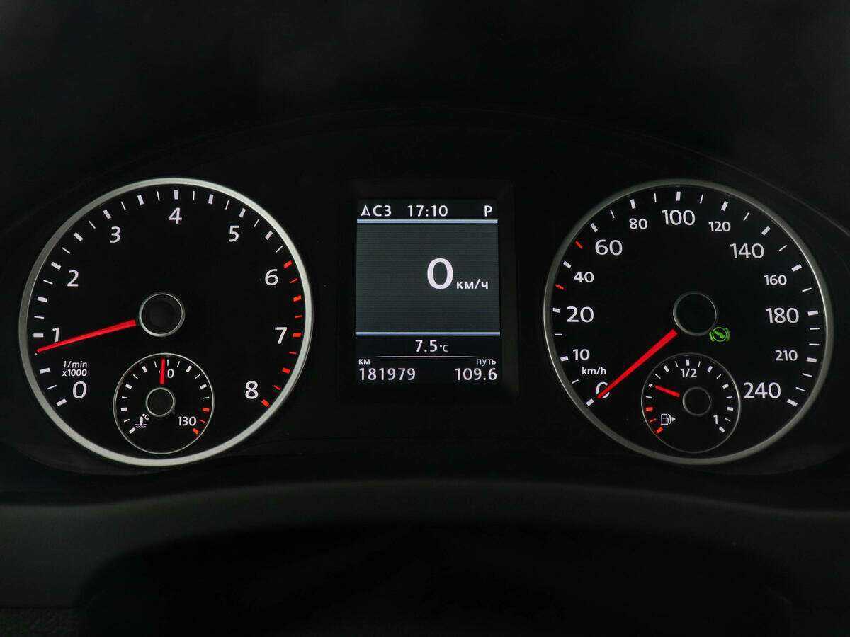 Фольксваген Тигуан б/у, 2012, Автоматическая. Фото: #6