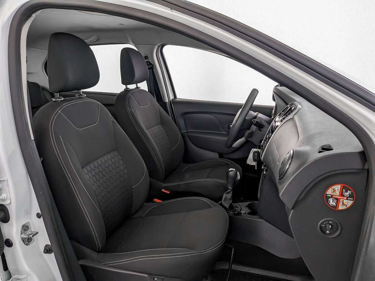 Рено Логан б/у, 2017, Автоматическая. Фото: #18