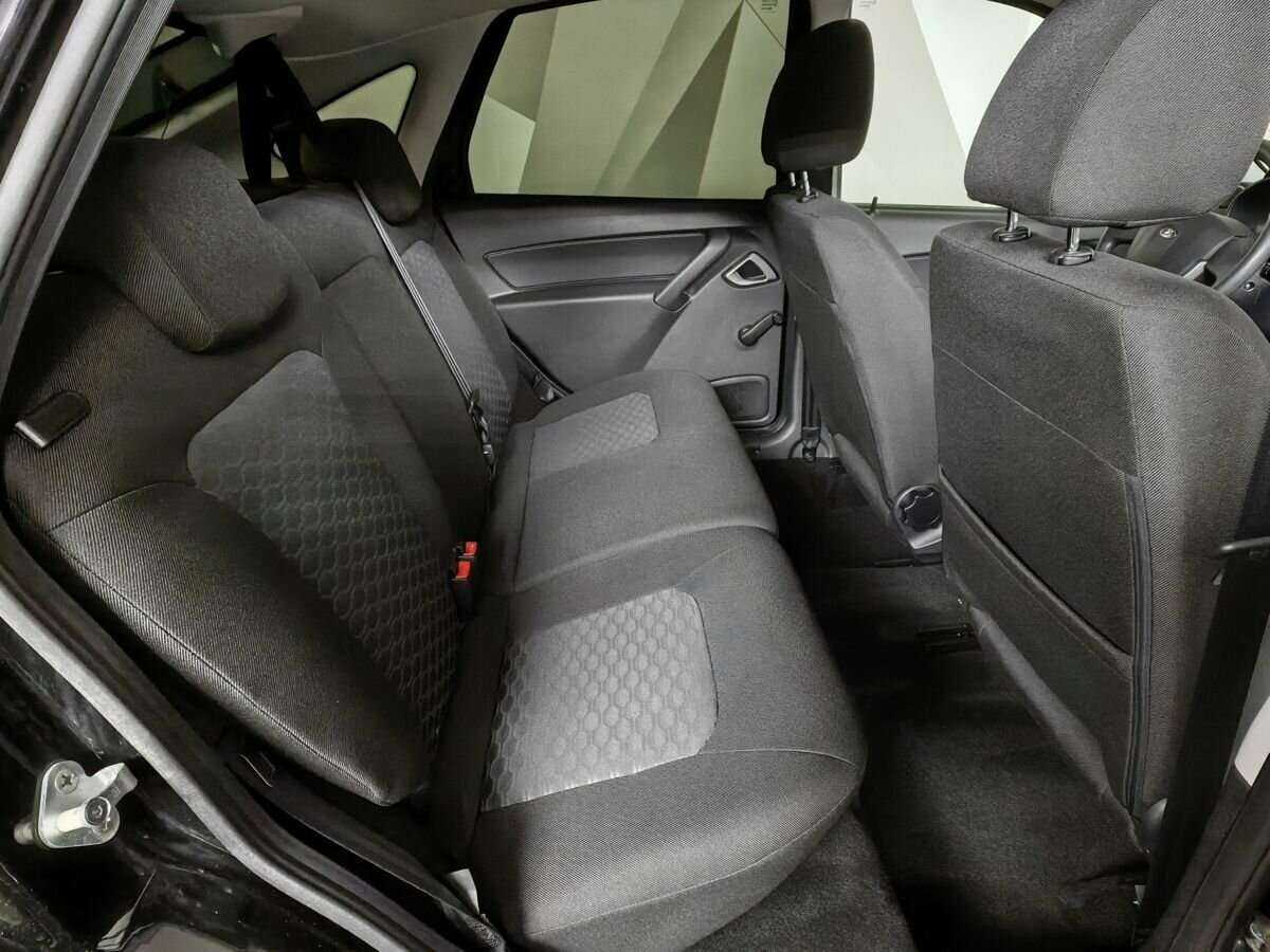 Лада (ВАЗ) Гранта б/у, 2022, Механическая. Фото: #11