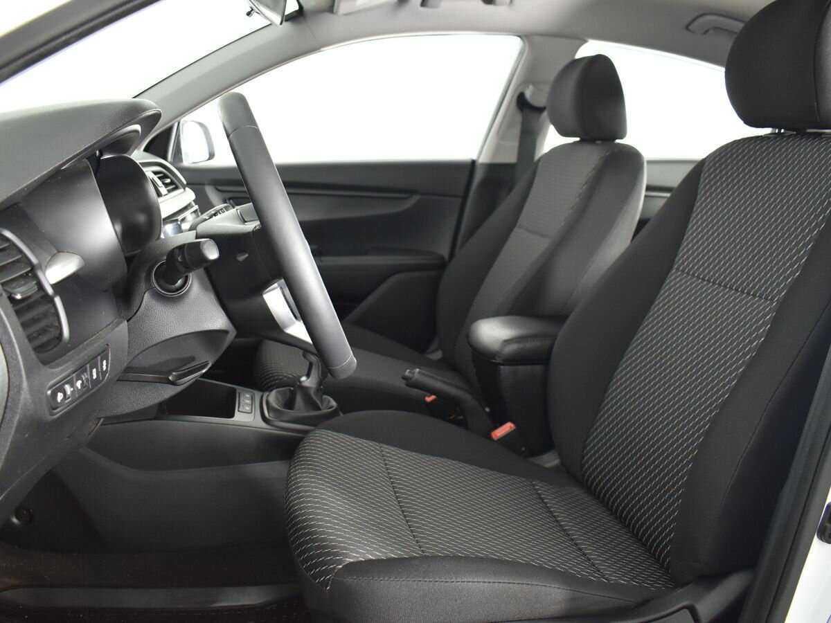 Киа Рио б/у, 2019, Механическая. Фото: #7