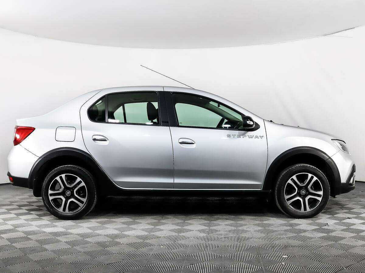 Рено Логан б/у, 2018, Вариатор. Фото: #3