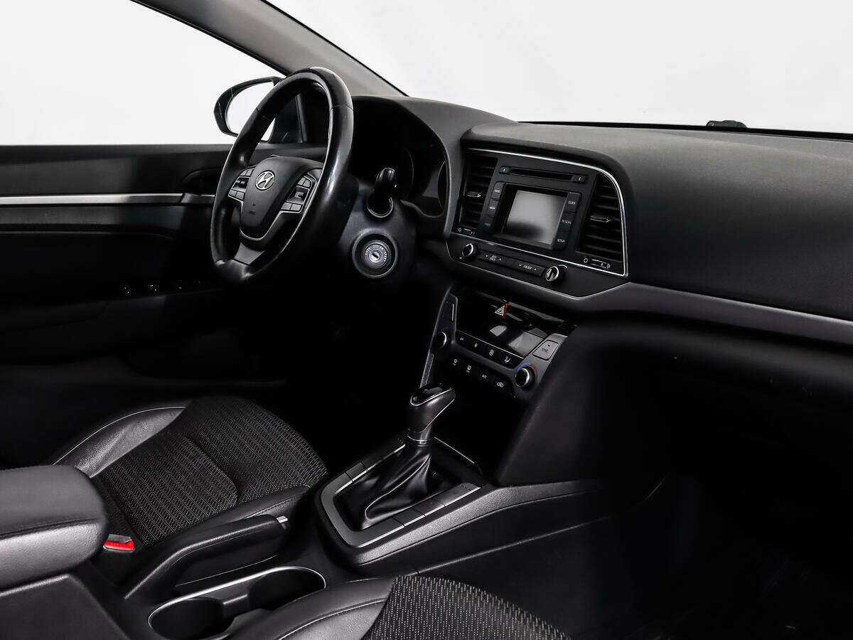 Хендай Елантра б/у, 2017, Автоматическая. Фото: #10