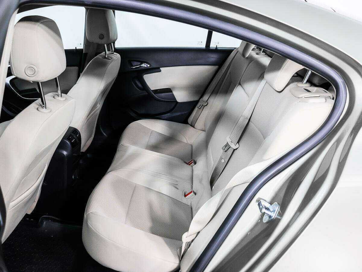 Опель Инсигния б/у, 2014, Механическая. Фото: #10