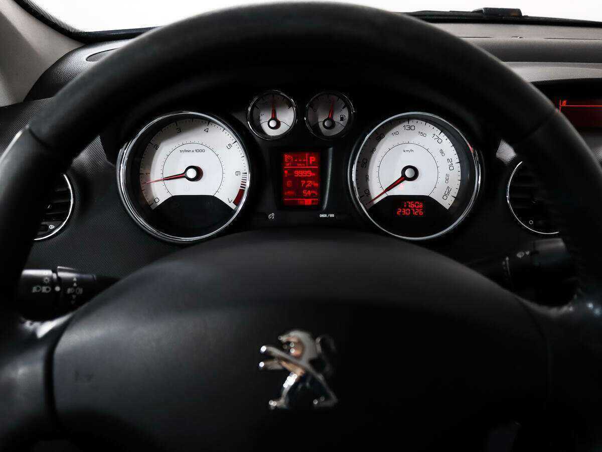 Пежо 408 б/у, 2014, Автоматическая. Фото: #14