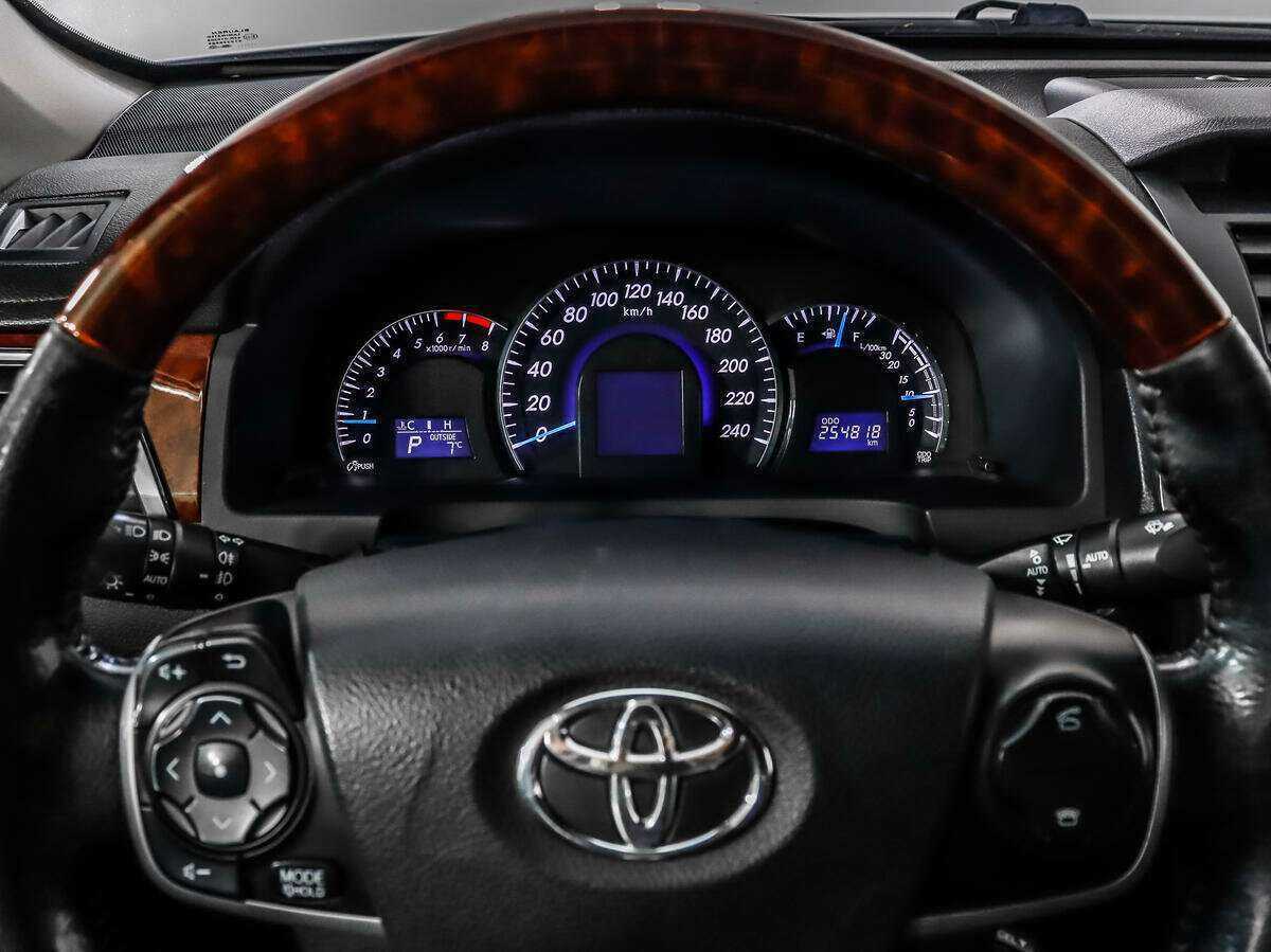 Тойота Камри б/у, 2012, Автоматическая. Фото: #18