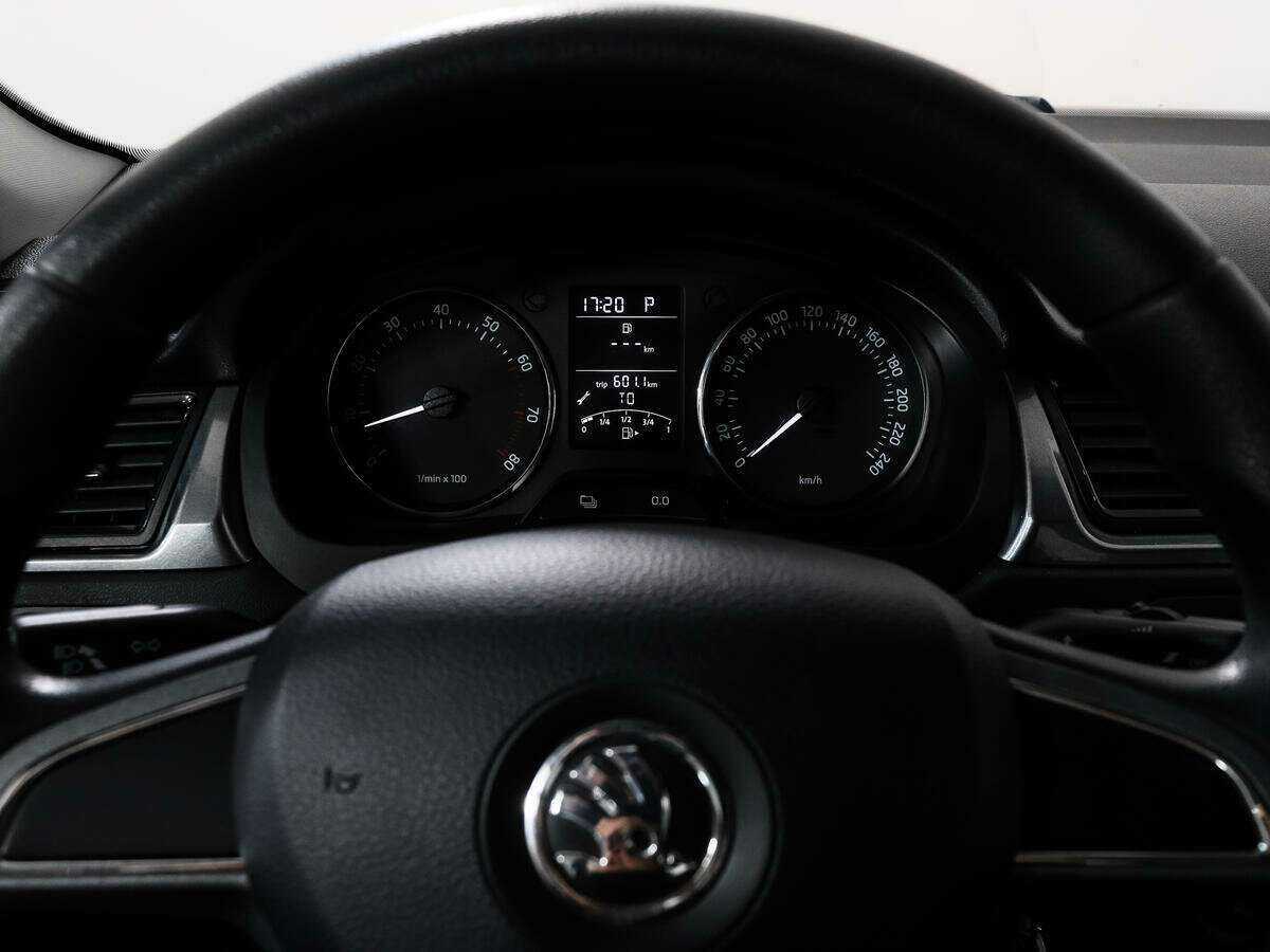 Шкода Рапид б/у, 2014, Автоматическая. Фото: #13