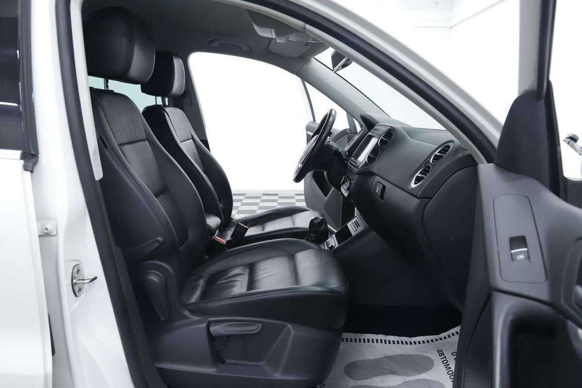 Фольксваген Тигуан б/у, 2015, Автоматическая. Фото: #16