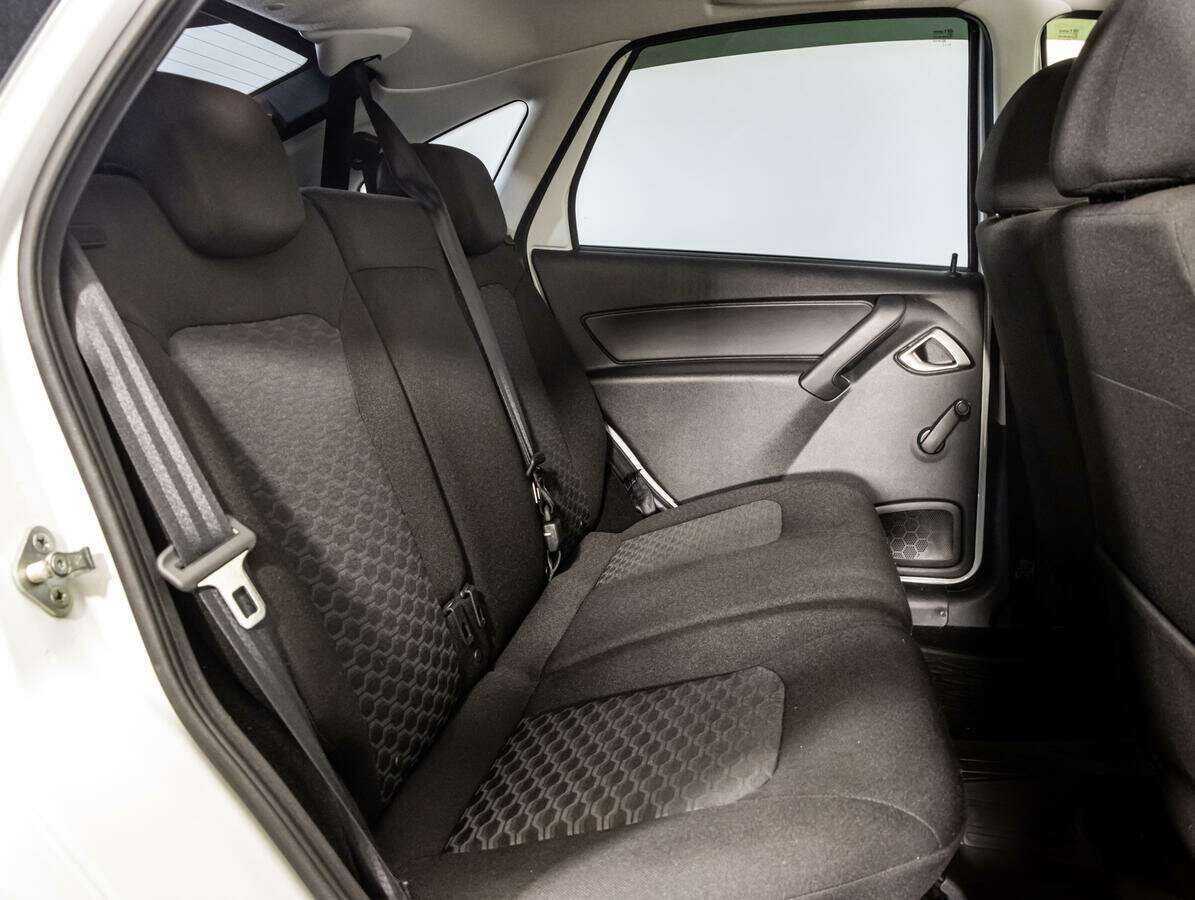 Лада (ВАЗ) Гранта б/у, 2022, Механическая. Фото: #11