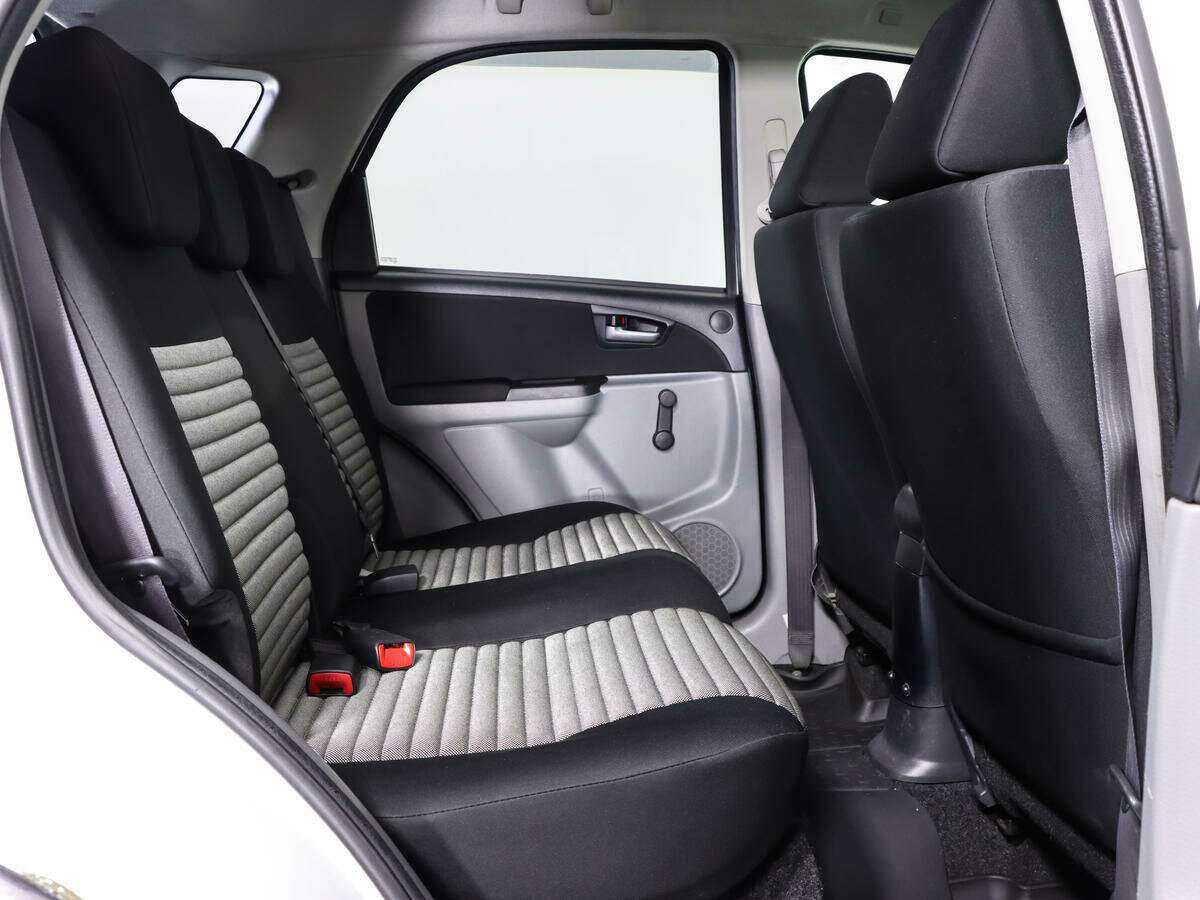 Сузуки С-Икс4 б/у, 2013, Механическая. Фото: #11