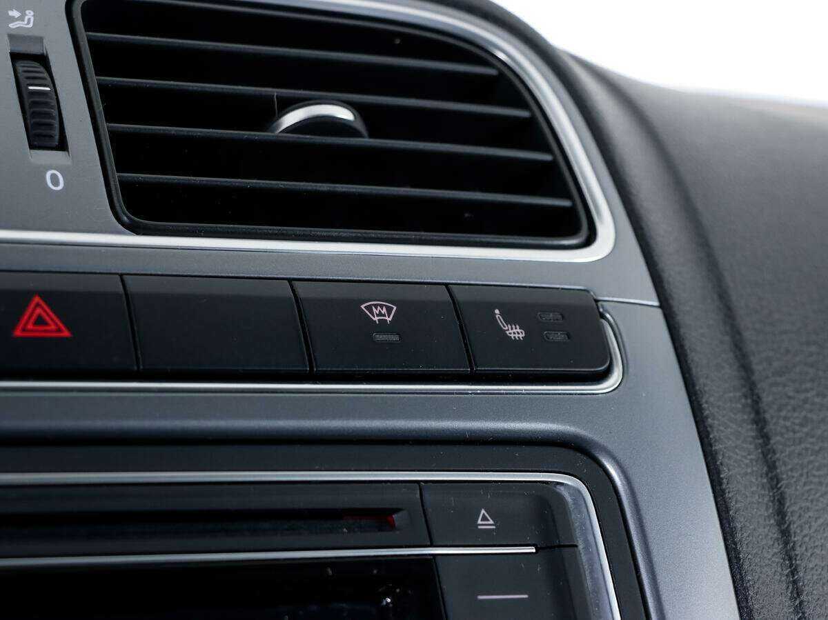 Фольксваген Поло б/у, 2016, Механическая. Фото: #16