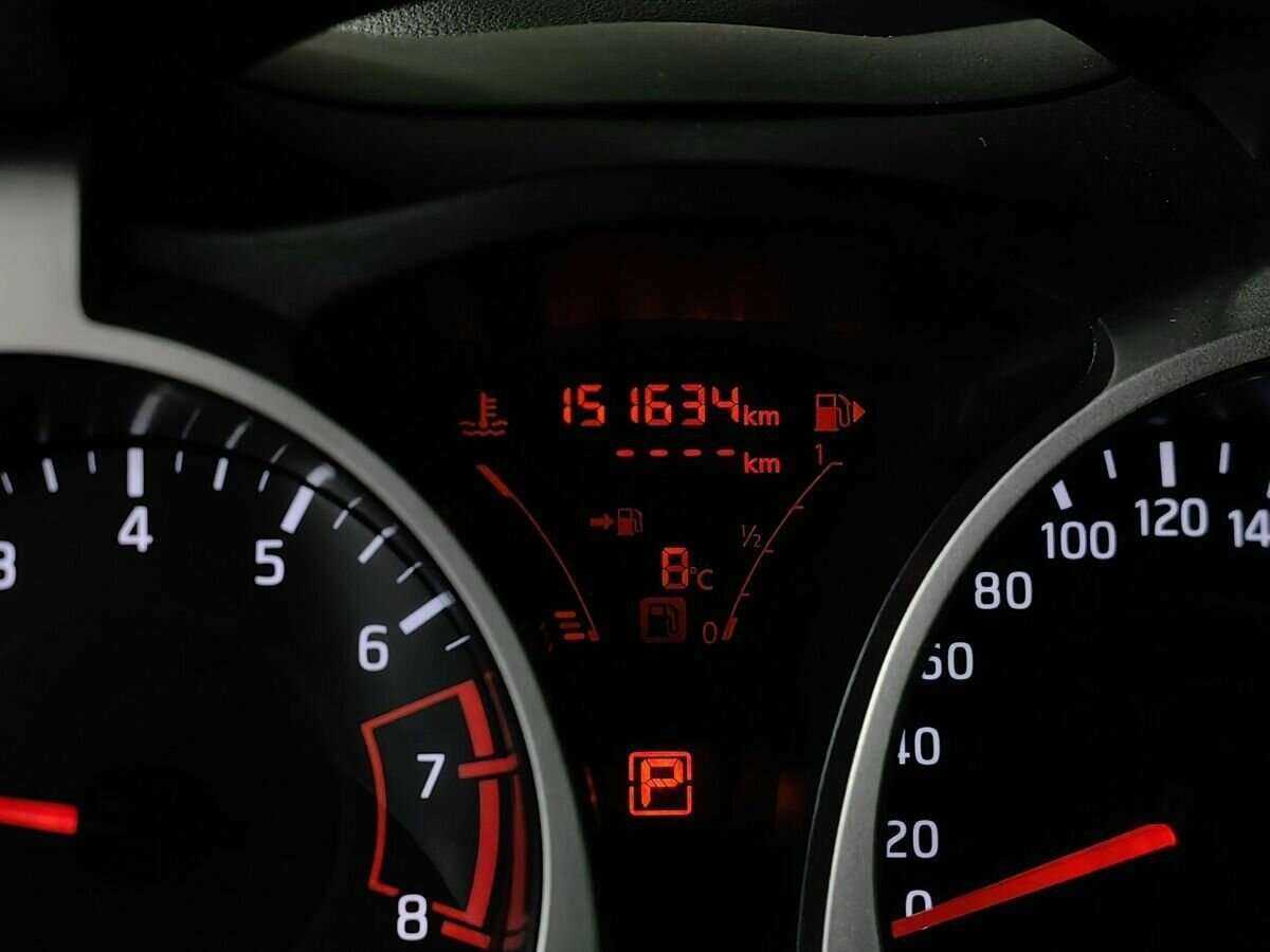 Ниссан Жук б/у, 2015, Вариатор. Фото: #15