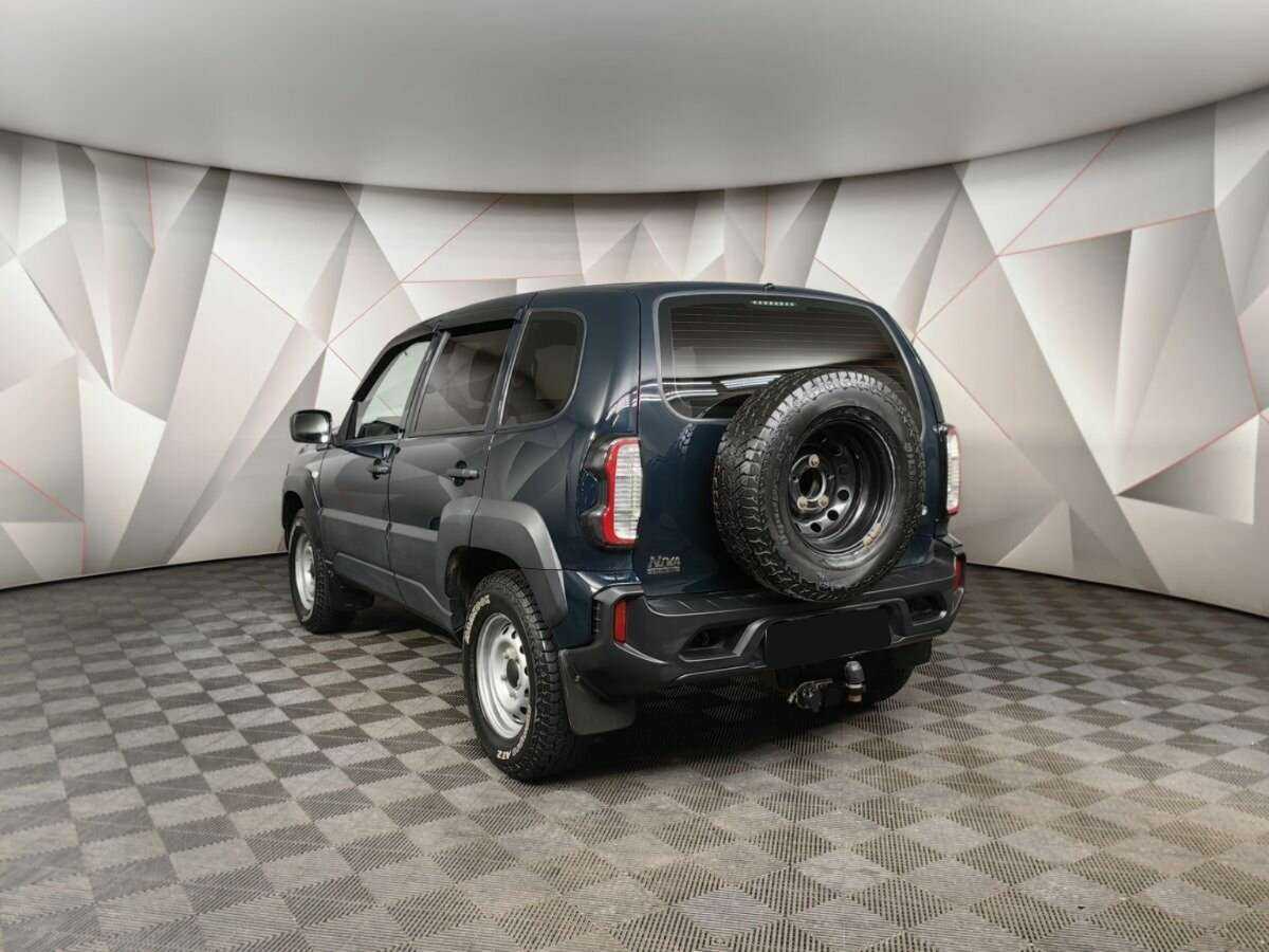 Лада (ВАЗ) Нива б/у, 2022, Механическая. Фото: #3