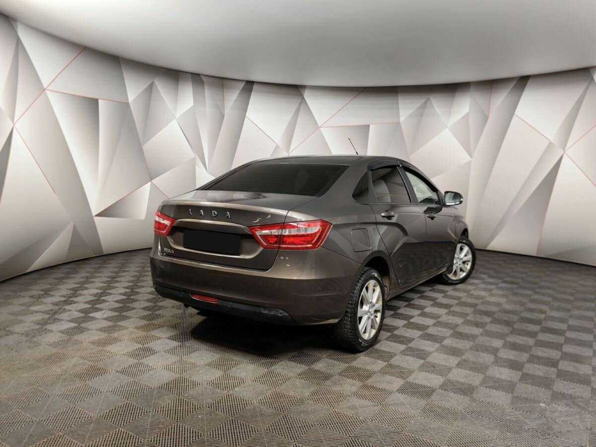 Лада (ВАЗ) Веста б/у, 2021, Механическая. Фото: #1