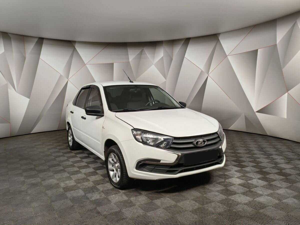 Лада (ВАЗ) Гранта б/у, 2020, Механическая. Фото: #2