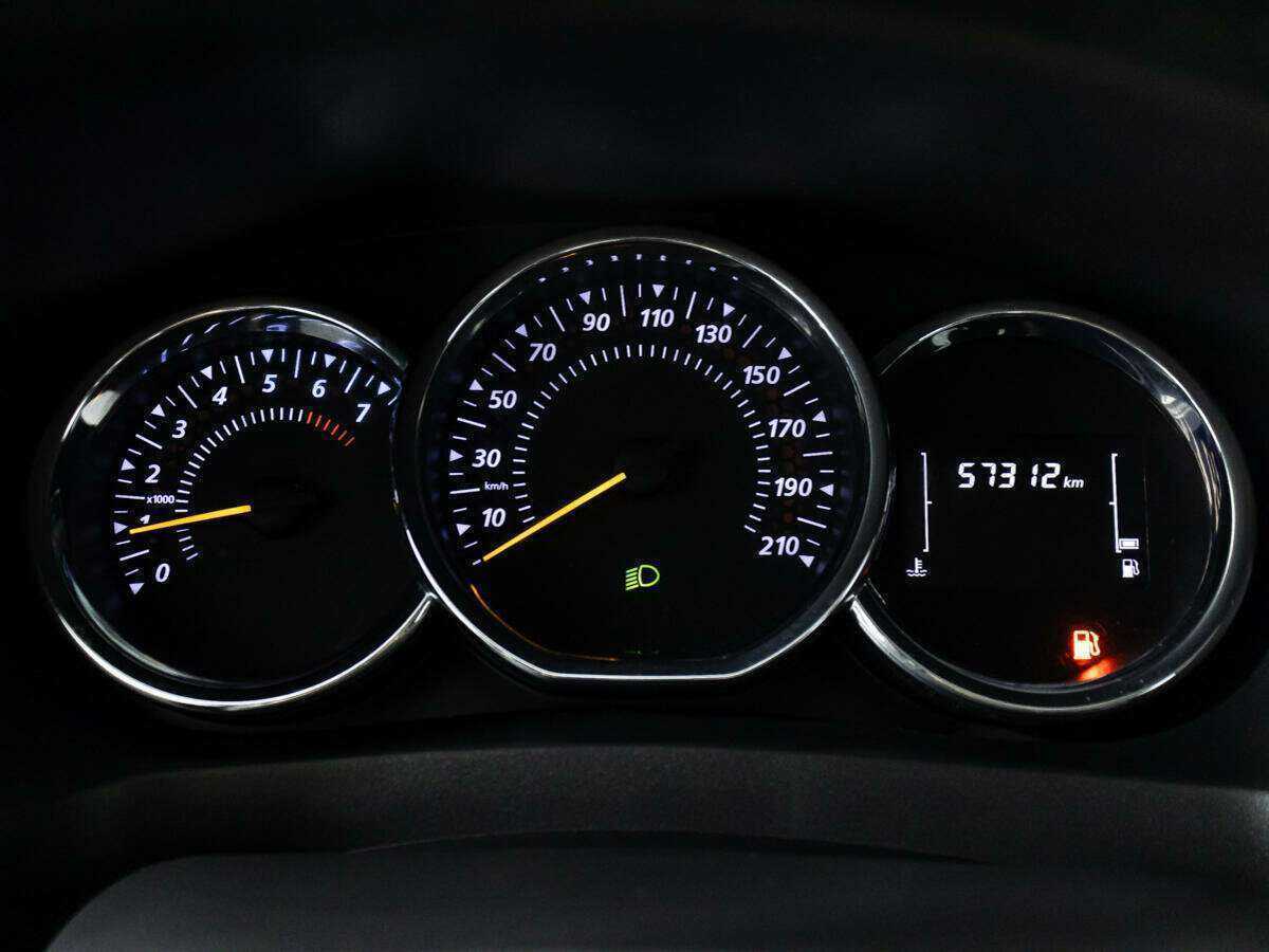 Рено Сандеро б/у, 2018, Механическая. Фото: #11