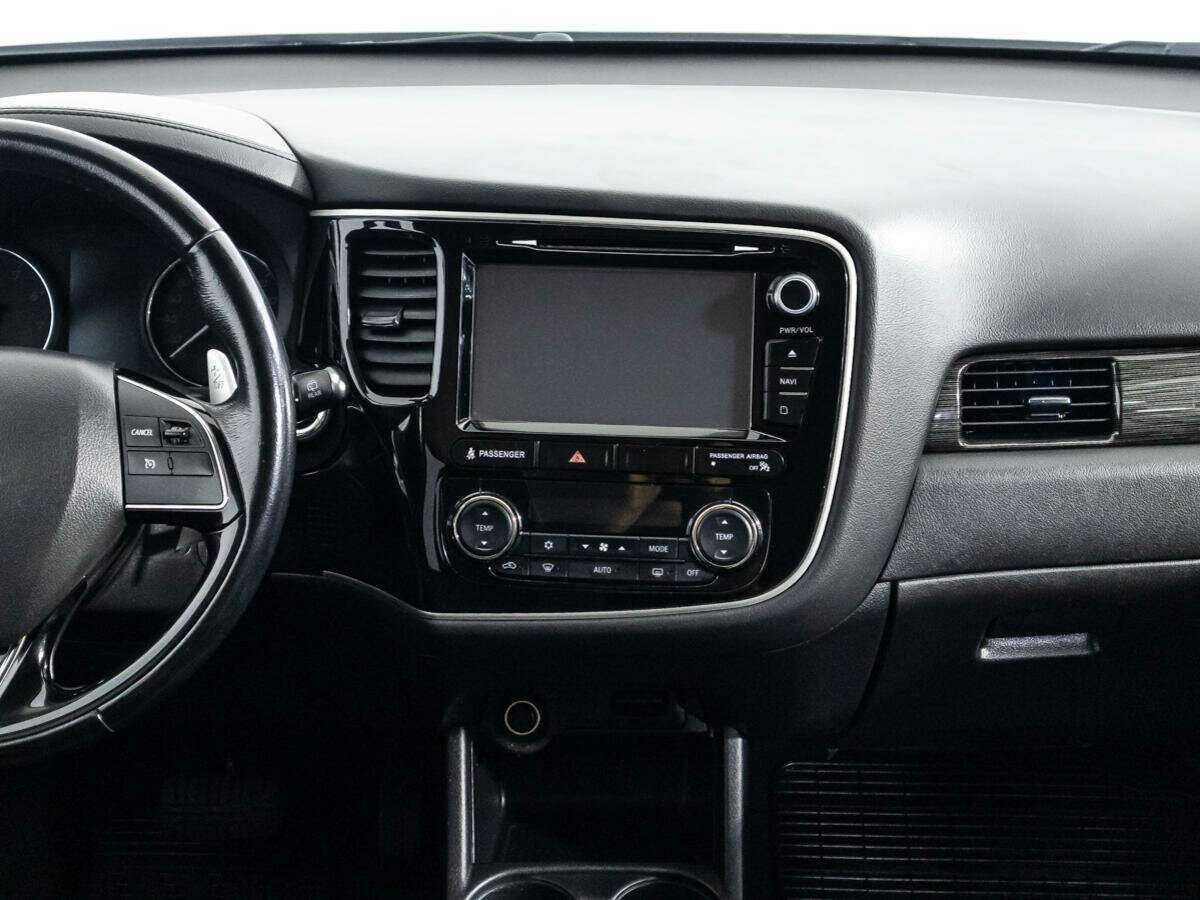 Митсубиши Оутлэндер б/у, 2015, Вариатор. Фото: #13