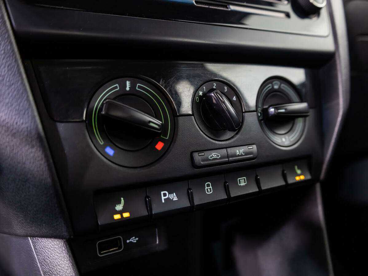 Шкода Рапид б/у, 2018, Механическая. Фото: #11