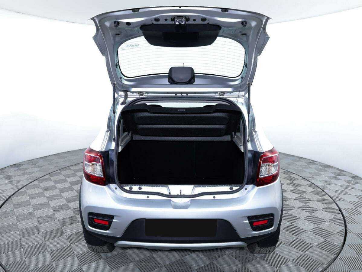 Рено Сандеро б/у, 2018, Механическая. Фото: #7