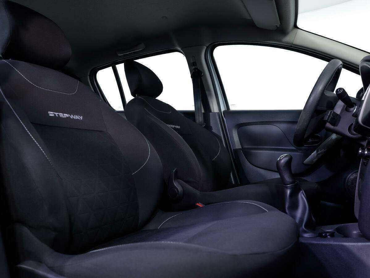 Рено Сандеро б/у, 2018, Механическая. Фото: #12