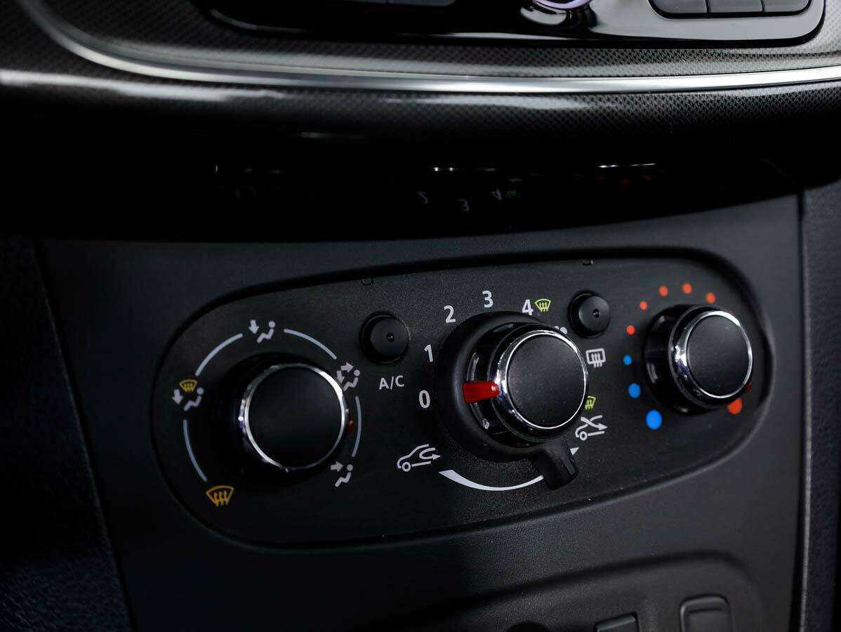 Рено Логан б/у, 2020, Механическая. Фото: #18