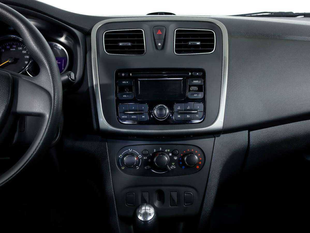 Рено Логан б/у, 2014, Механическая. Фото: #11