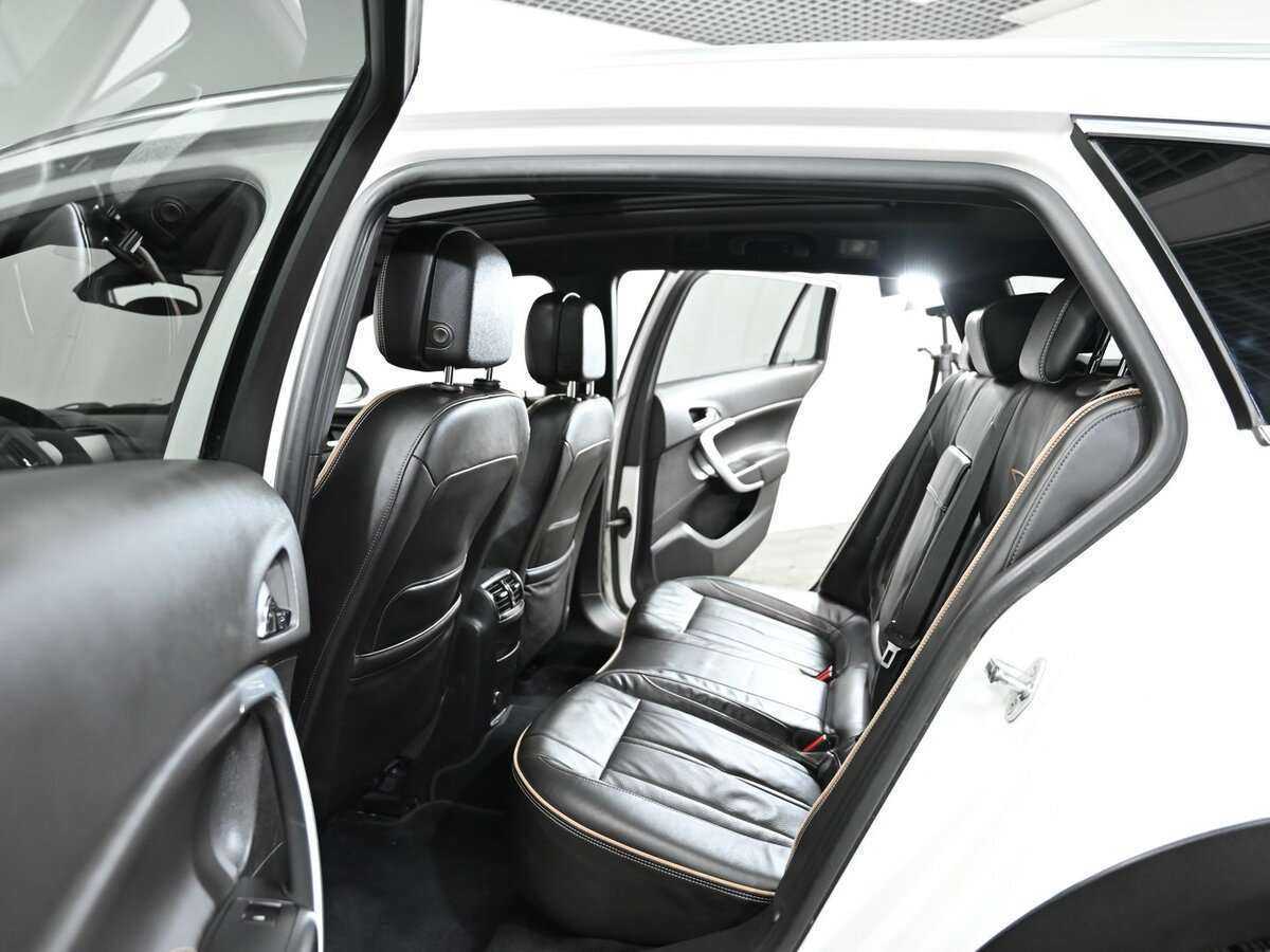 Опель Инсигния б/у, 2014, Автоматическая. Фото: #15