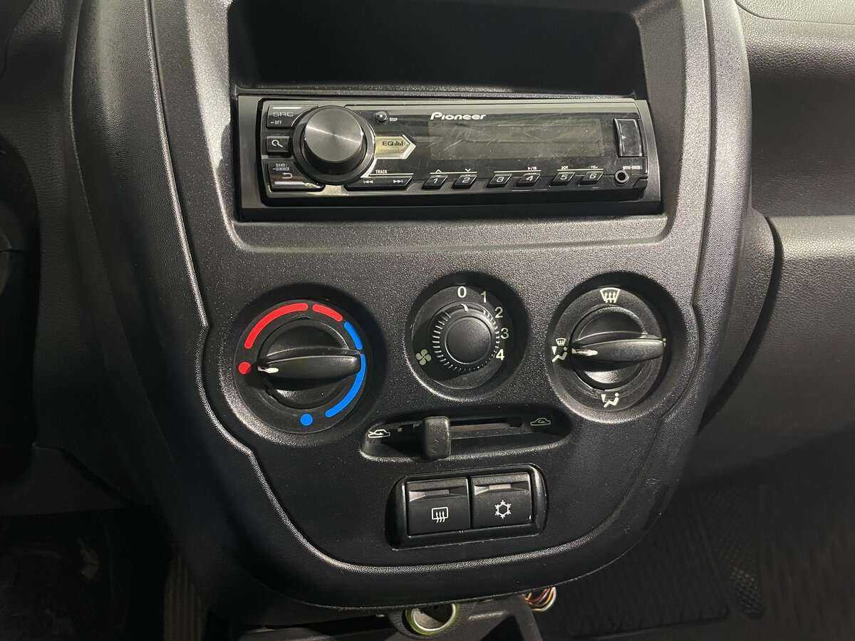 Лада (ВАЗ) Гранта б/у, 2012, Механическая. Фото: #13