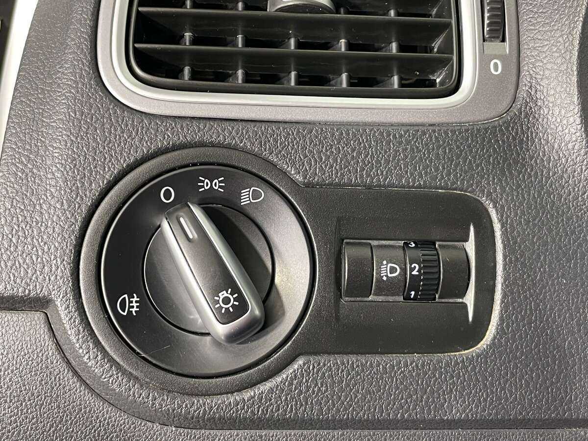 Фольксваген Поло б/у, 2016, Автоматическая. Фото: #13