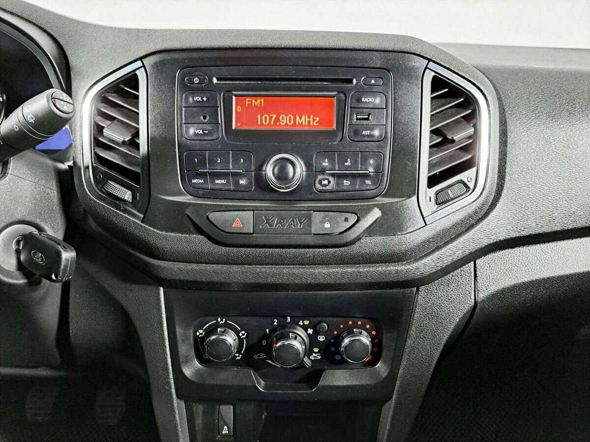 Лада (ВАЗ) ИКСРЭЙ б/у, 2017, Механическая. Фото: #12