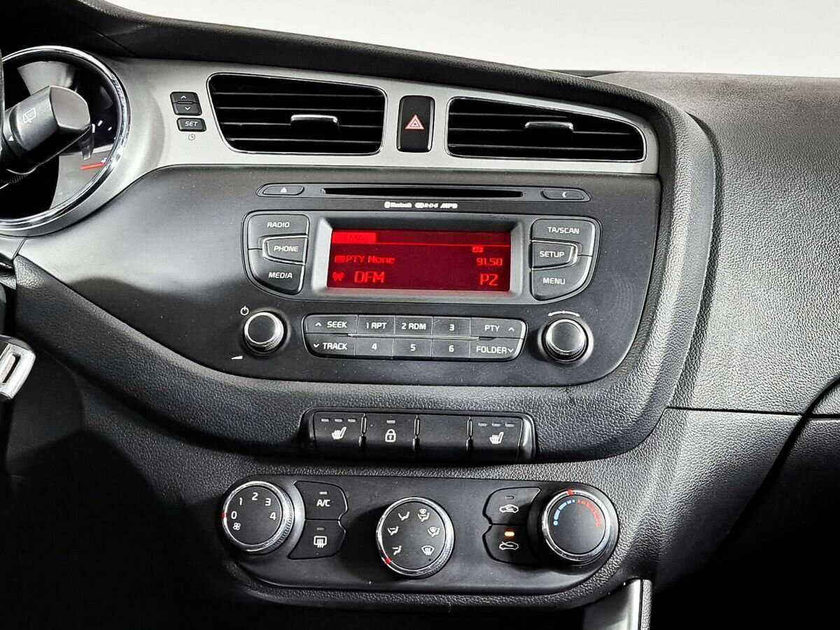 Киа Сид б/у, 2015, Механическая. Фото: #12