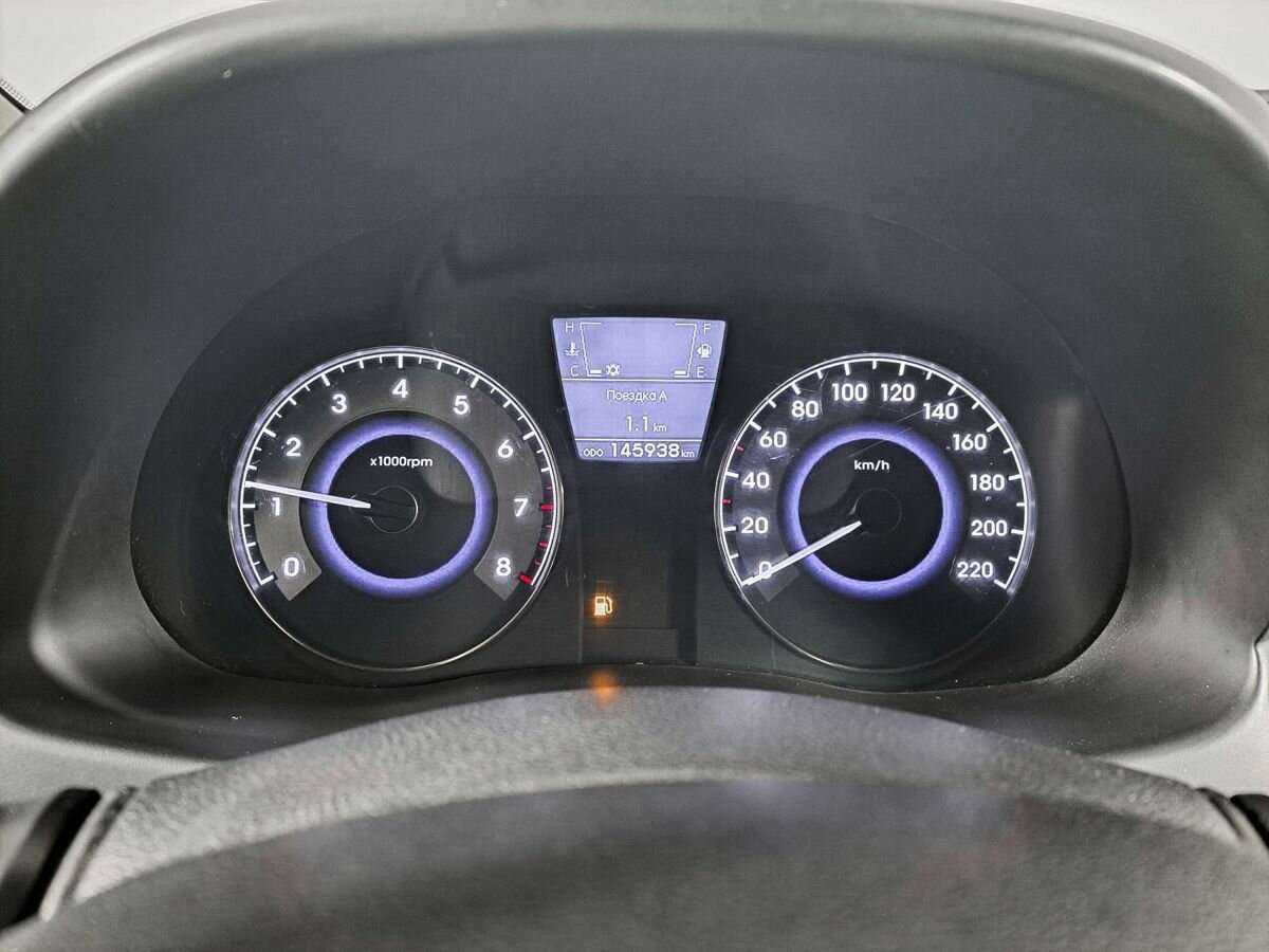 Хендай Солярис б/у, 2012, Механическая. Фото: #8