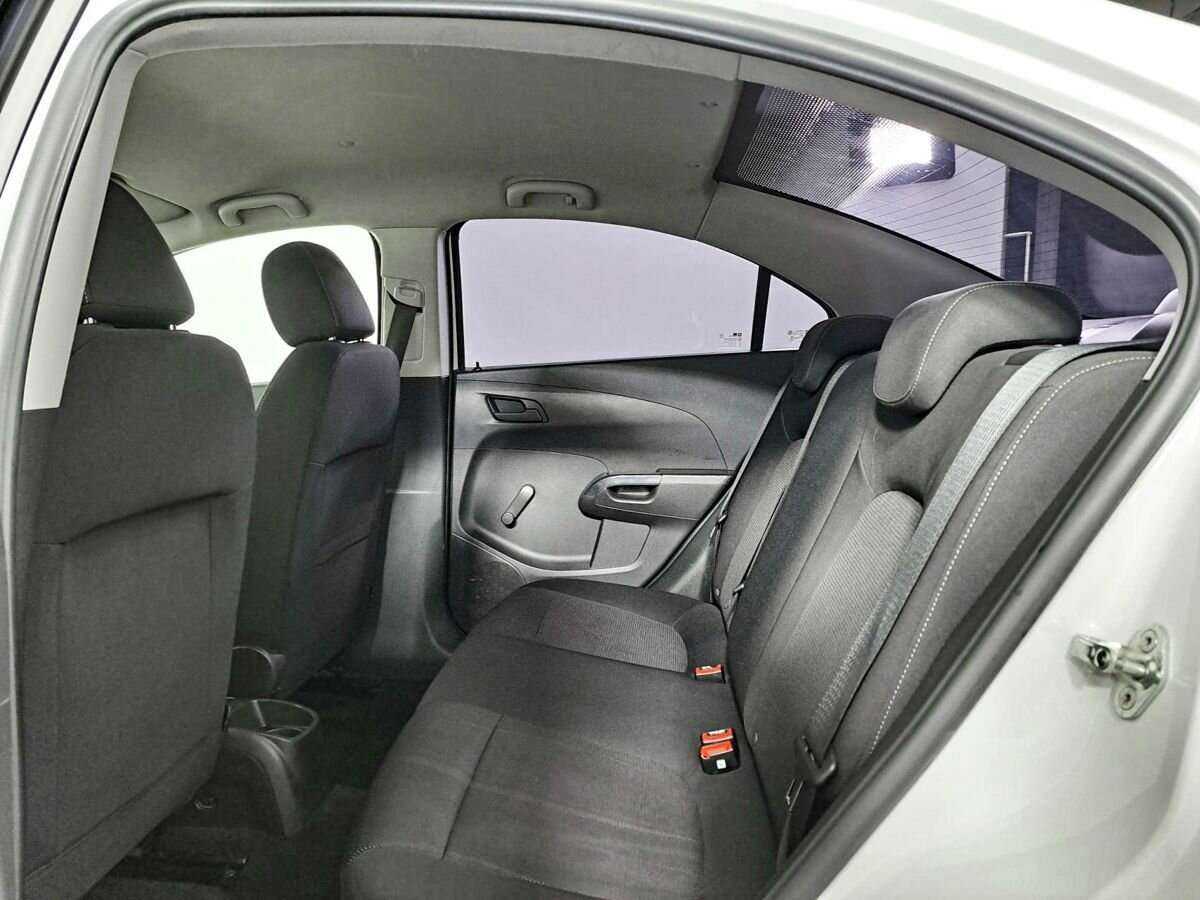 Шевроле Авео б/у, 2013, Автоматическая. Фото: #9