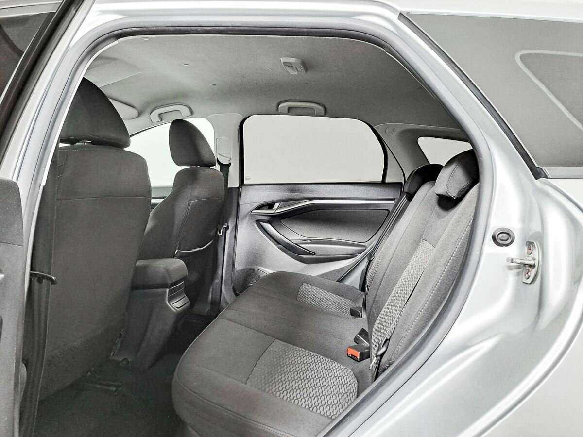 Лада (ВАЗ) Веста б/у, 2020, Механическая. Фото: #9