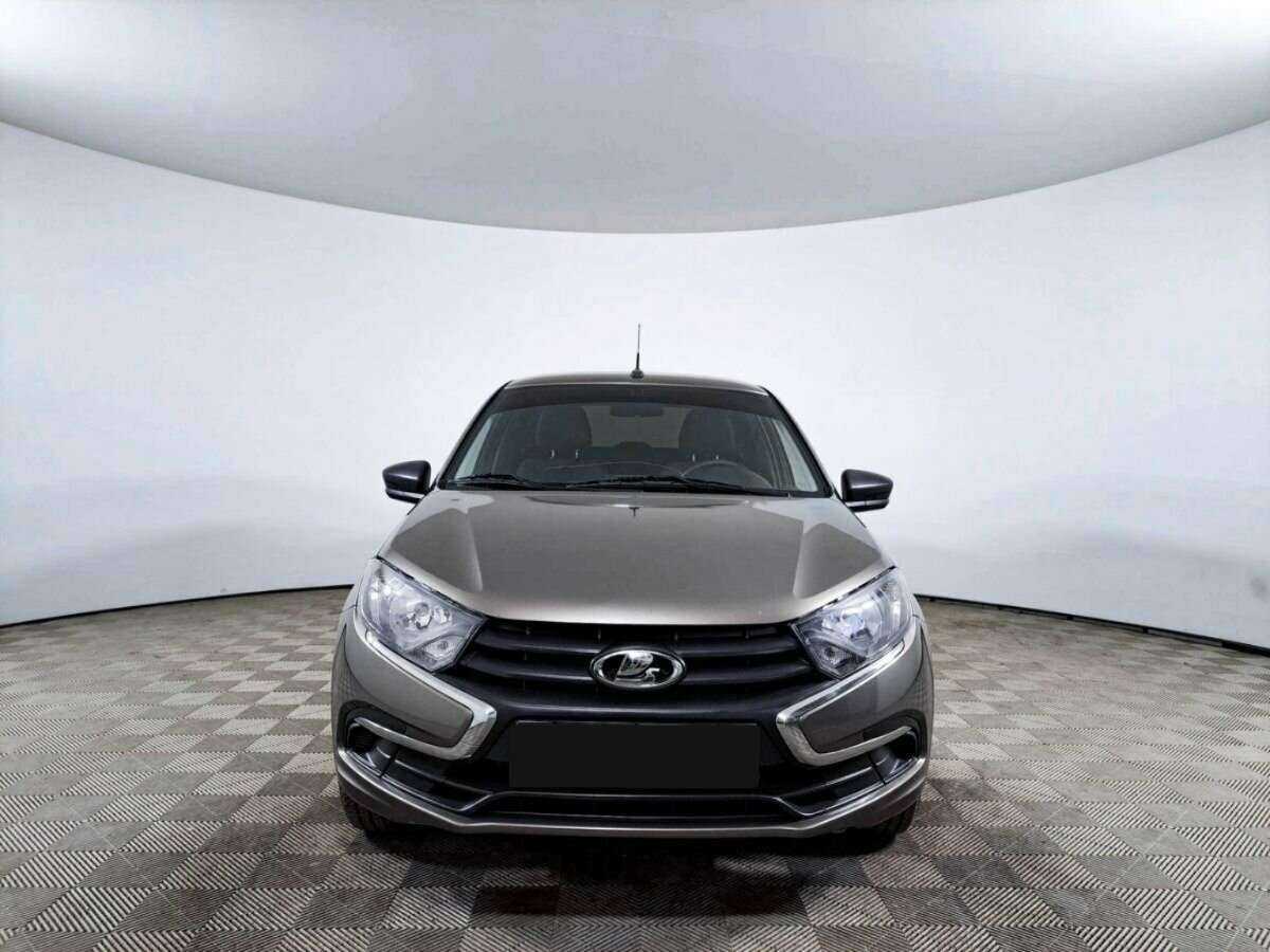 Лада (ВАЗ) Гранта б/у, 2021, Механическая. Фото: #1