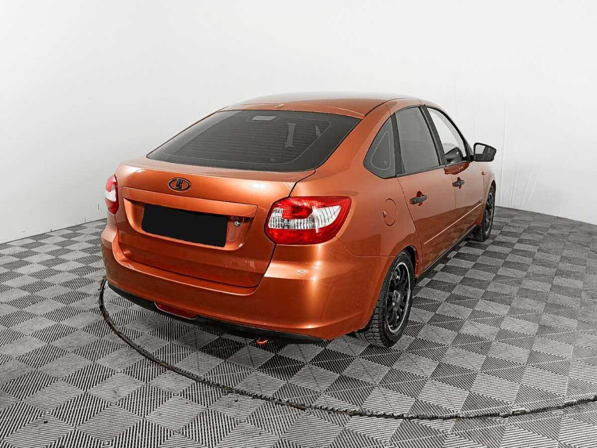 Лада (ВАЗ) Гранта б/у, 2015, Механическая. Фото: #4