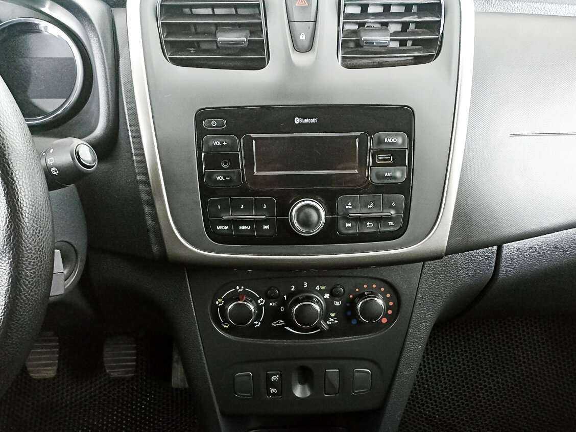 Рено Сандеро б/у, 2020, Механическая. Фото: #12