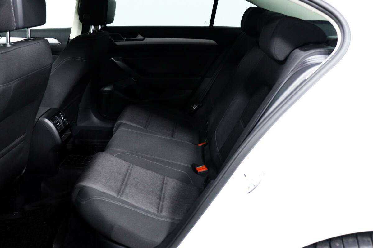 Фольксваген Пассат б/у, 2016, Роботизированная. Фото: #11