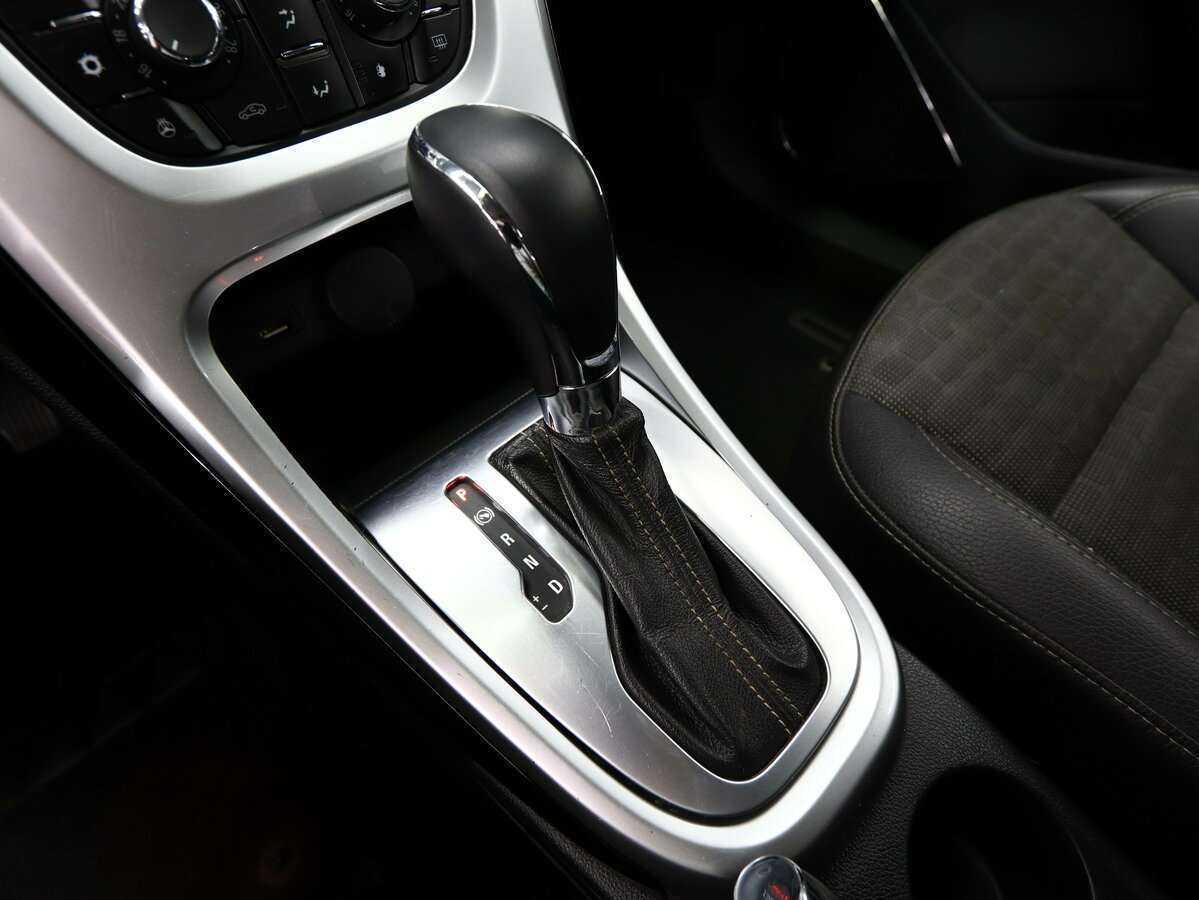 Опель Астра б/у, 2014, Автоматическая. Фото: #16