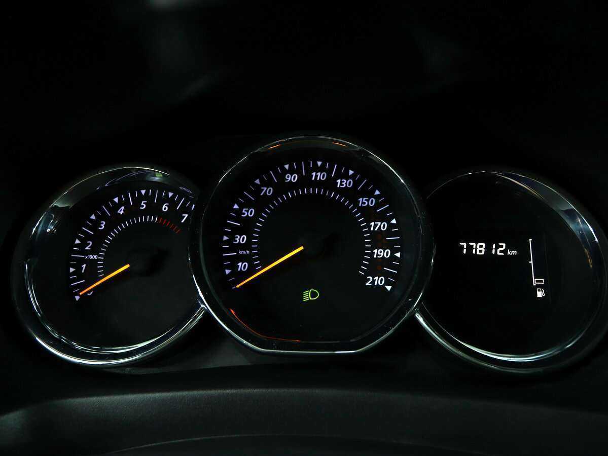 Рено Сандеро б/у, 2020, Механическая. Фото: #11