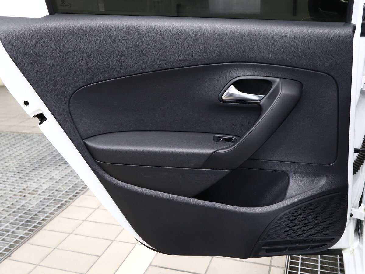 Фольксваген Поло б/у, 2017, Автоматическая. Фото: #12