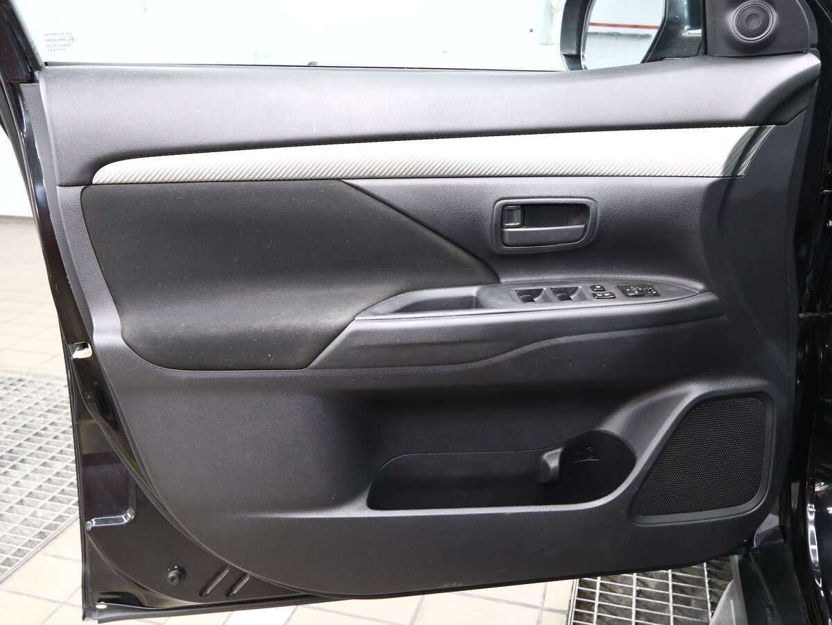 Митсубиши Оутлэндер б/у, 2013, Вариатор. Фото: #6