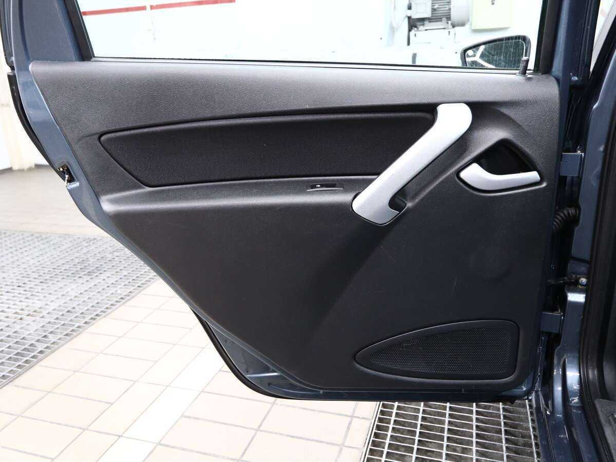 Лада (ВАЗ) Гранта б/у, 2015, Механическая. Фото: #8