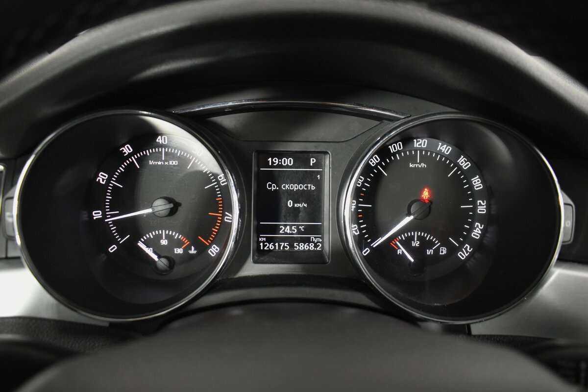 Шкода Суперб б/у, 2015, Роботизированная. Фото: #4