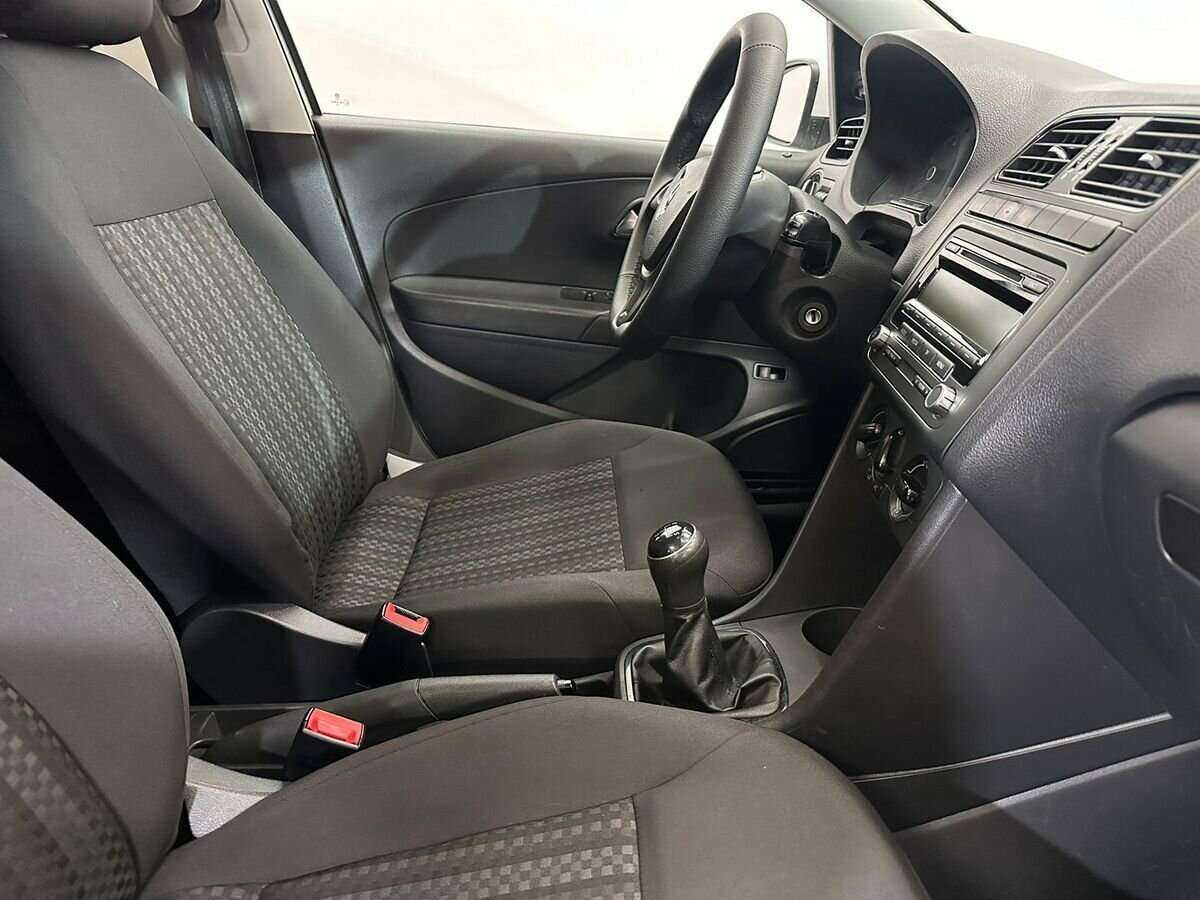 Фольксваген Поло б/у, 2019, Механическая. Фото: #8