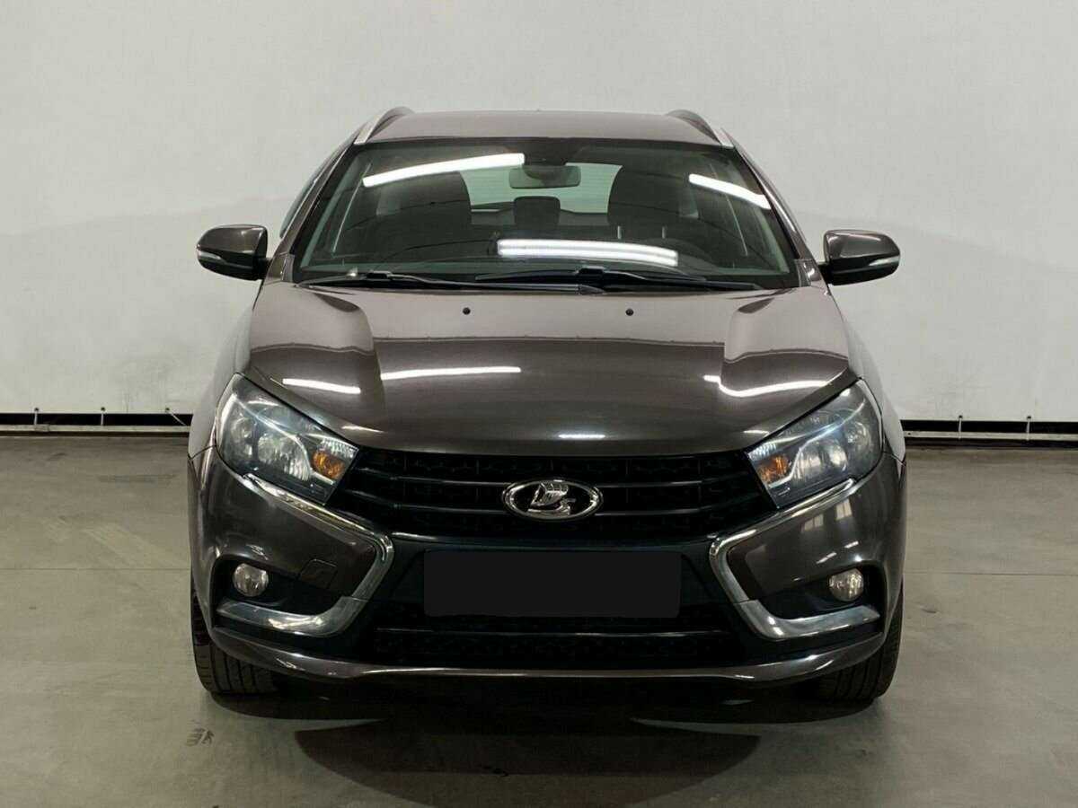 Лада (ВАЗ) Веста б/у, 2019, Механическая. Фото: #1