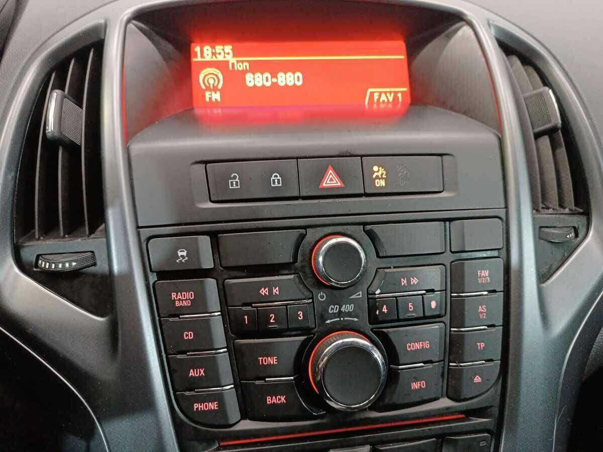 Опель Астра б/у, 2012, Механическая. Фото: #14