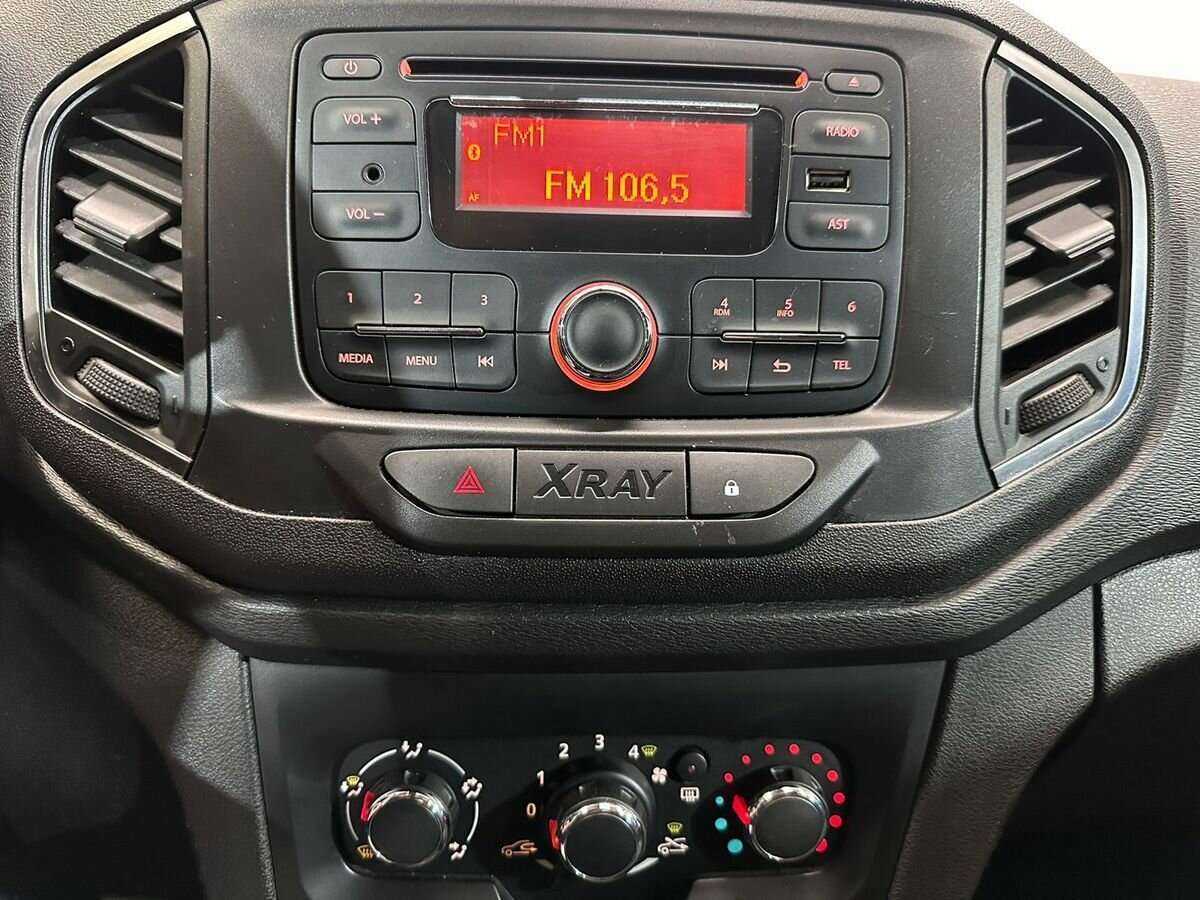 Лада (ВАЗ) ИКСРЭЙ б/у, 2016, Механическая. Фото: #11